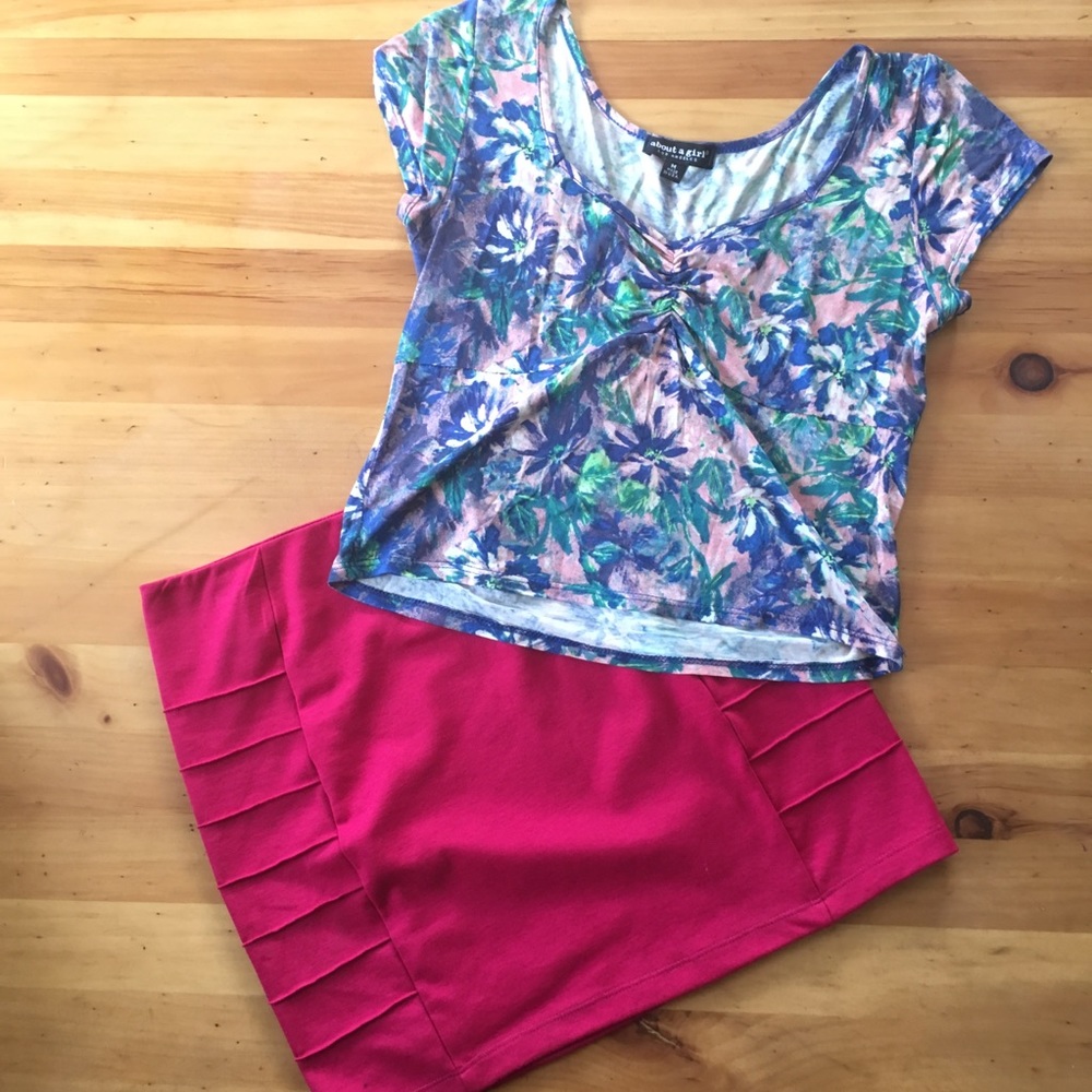 About a girl crop top - Picture 1 of 2